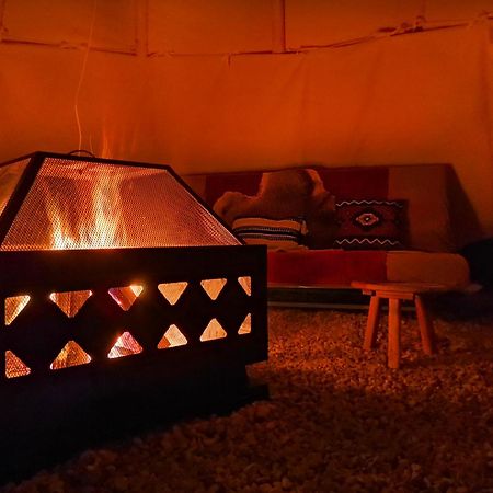Teepee Camp Lounky Hotel Chodouny Luaran gambar