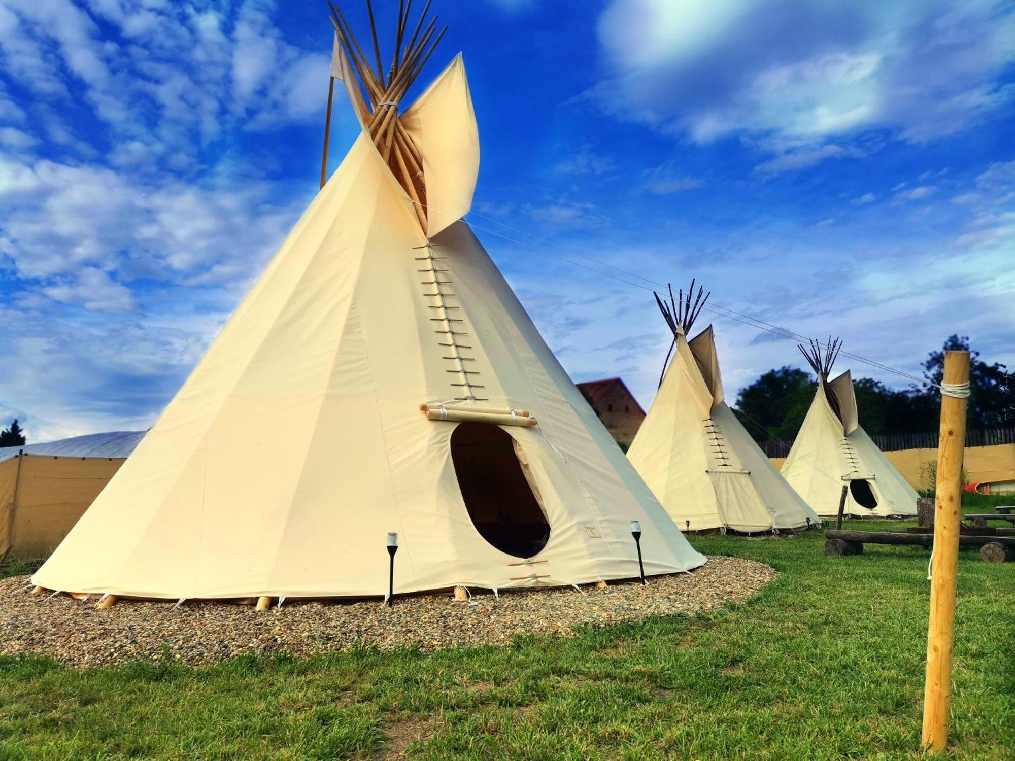 Teepee Camp Lounky Hotel Chodouny Luaran gambar